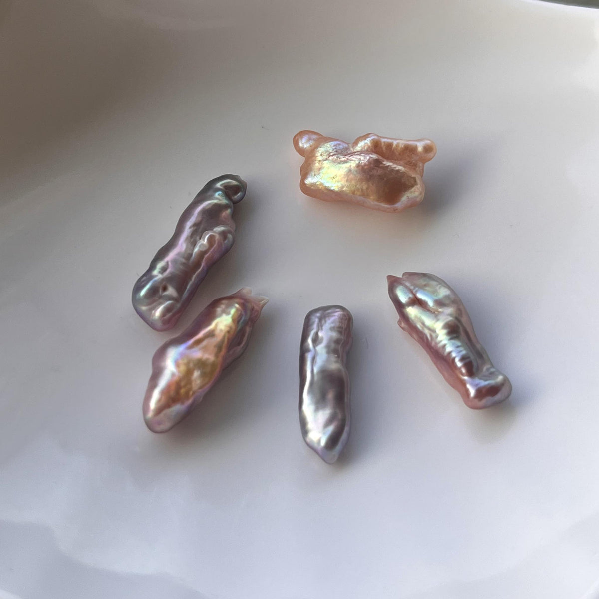 Eclipse Keshi Pearl【5pc 17mm+ E-Keshi Pearls】(Only 2 left)