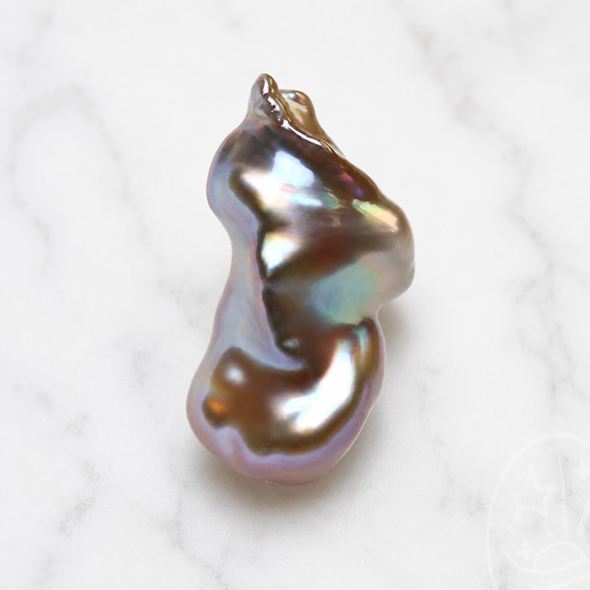 Eclipse Keshi Clam (3~4 Eclipse Keshi Pearl)