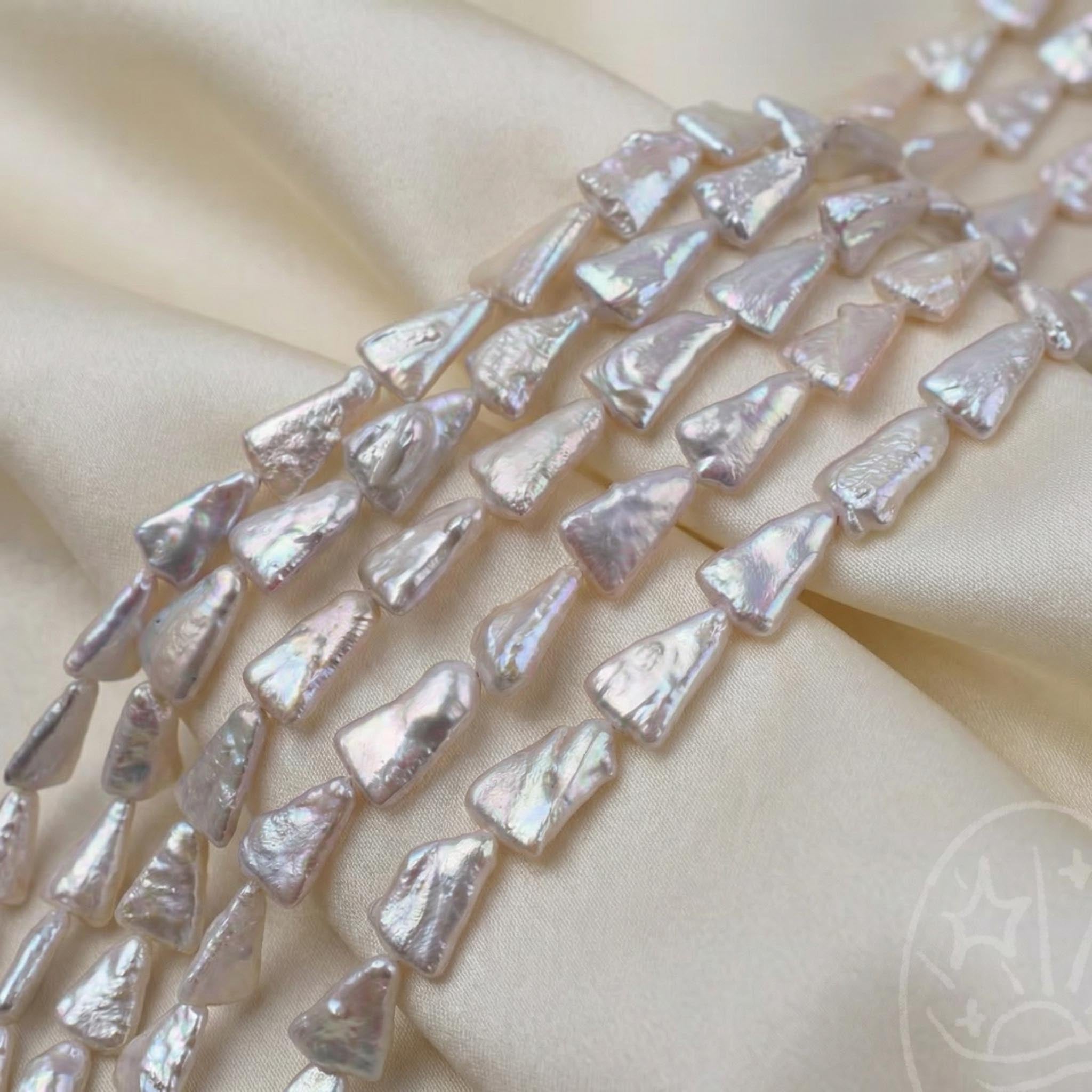 Halo Triangle Shape Pearl Strand (20 pcs, 7–10mm, Full Drill)