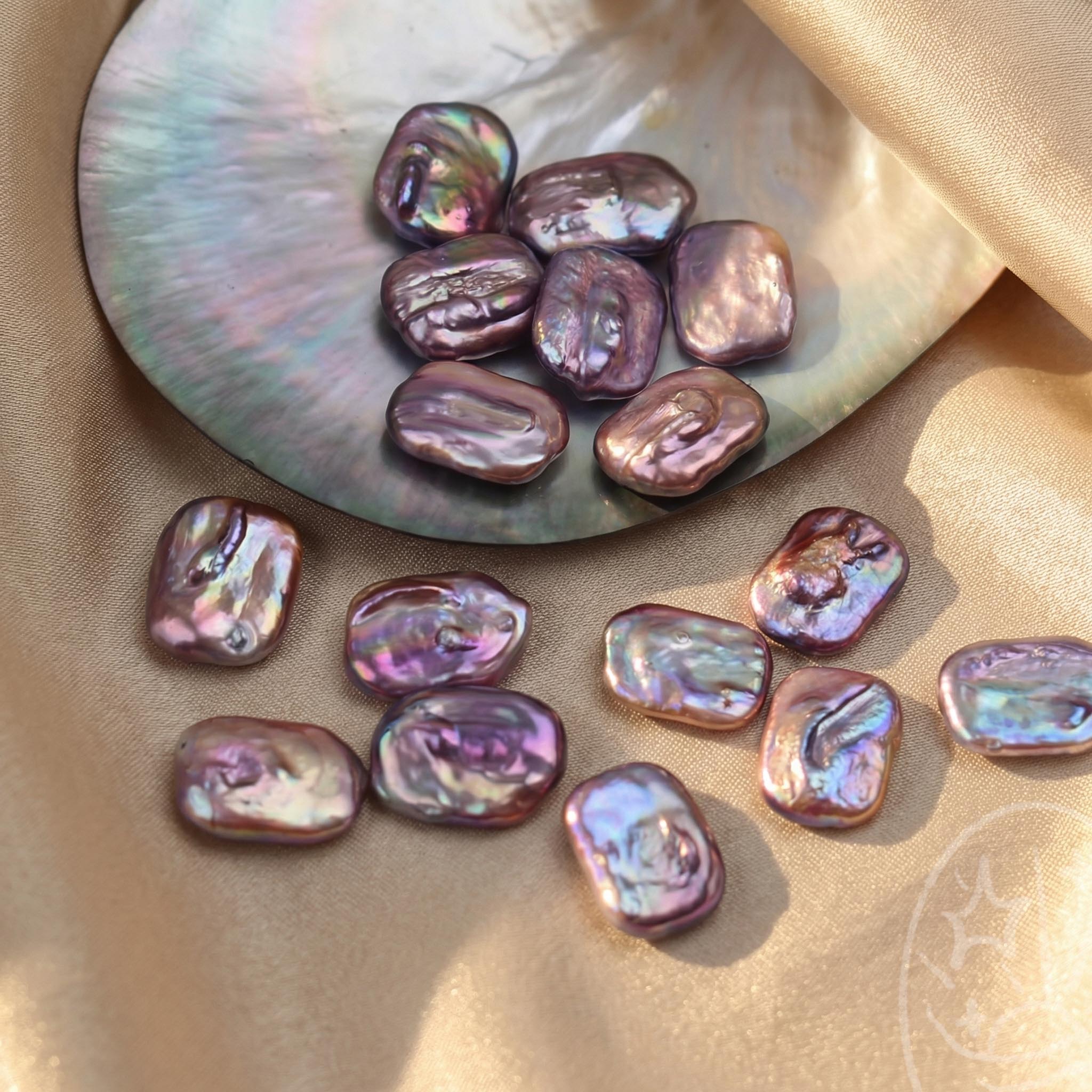Prism Square Shape Pearl