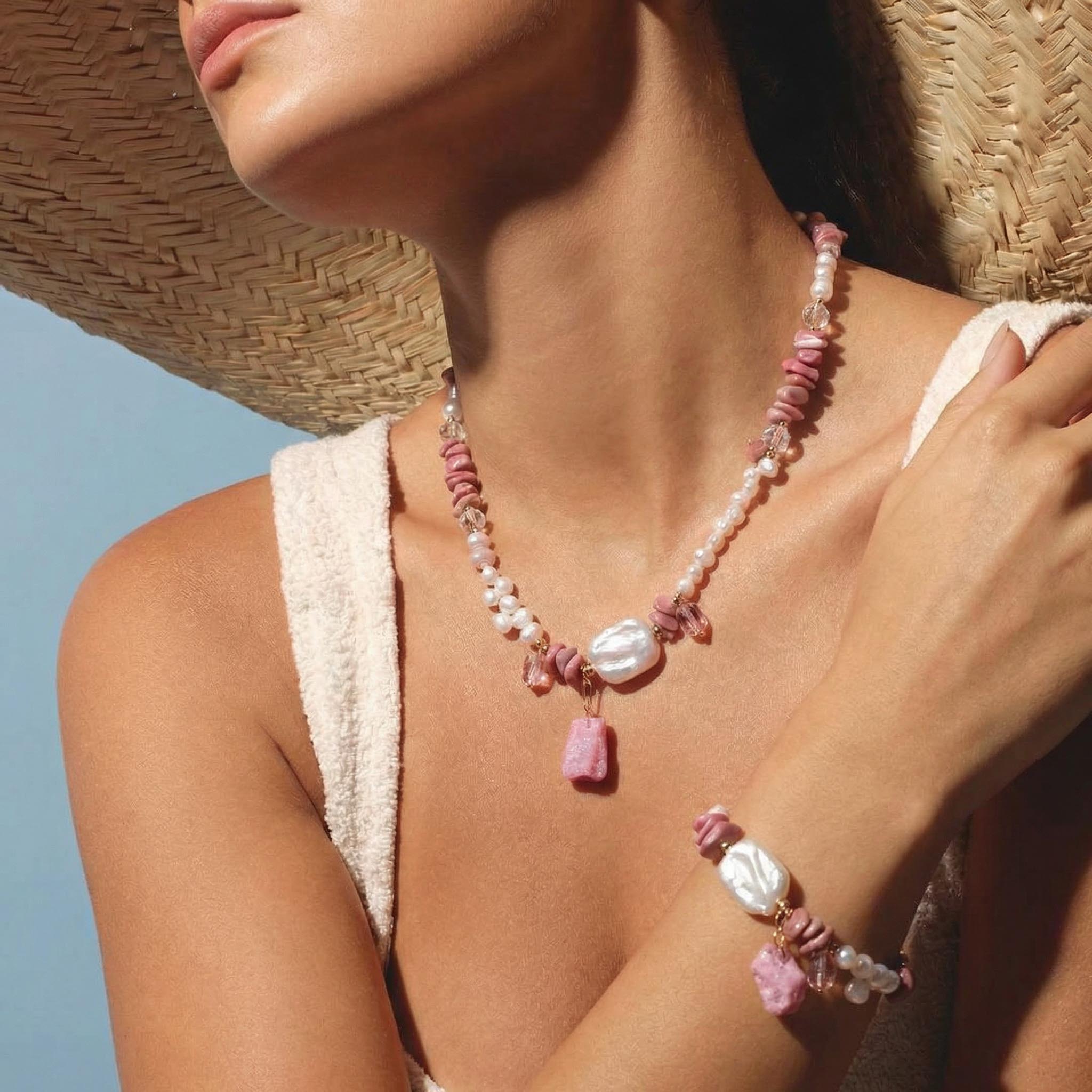 Hibiscus Love Necklace