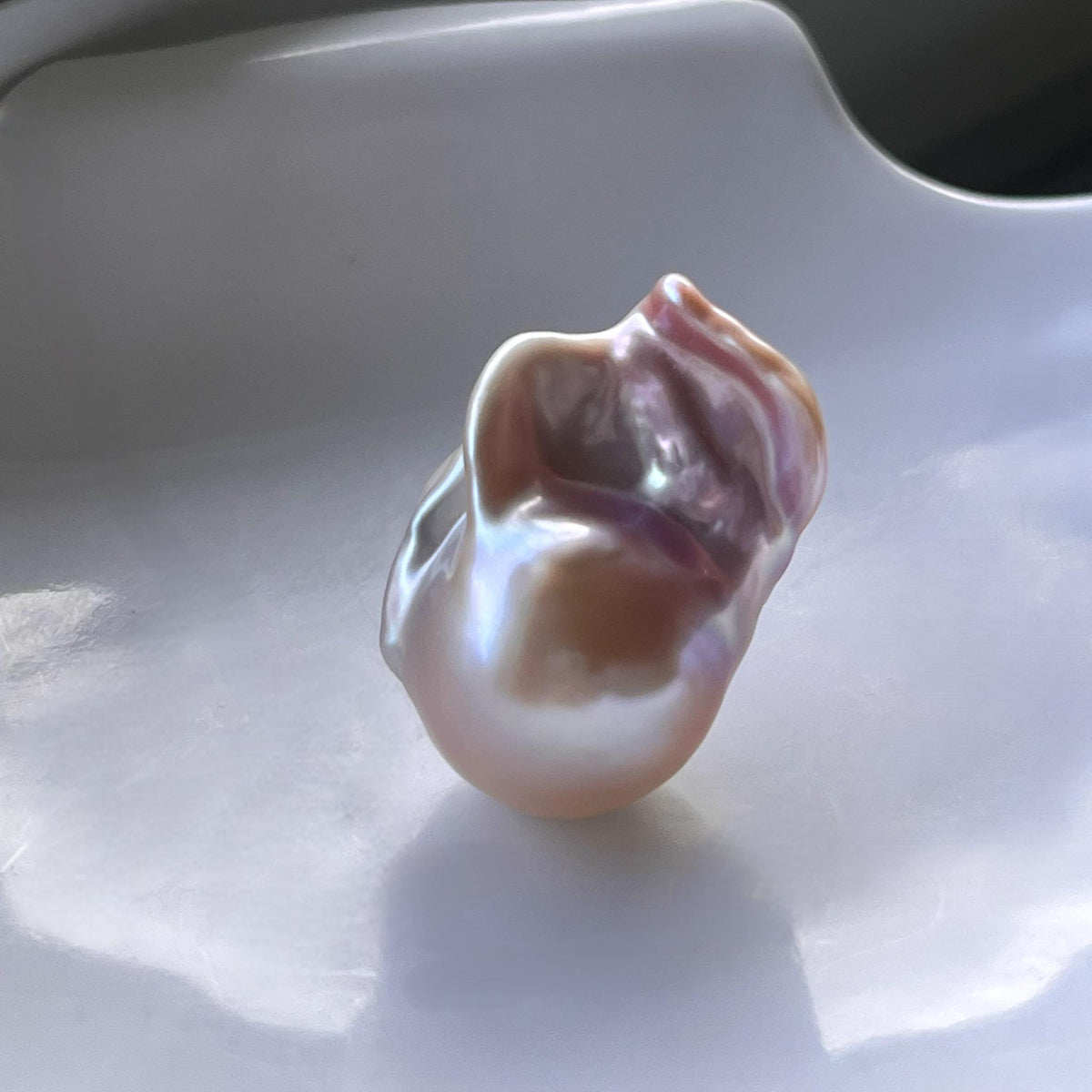 Supreme Reef Pearl【1pc 25mm+ Large Baroque】(Only 6 left)